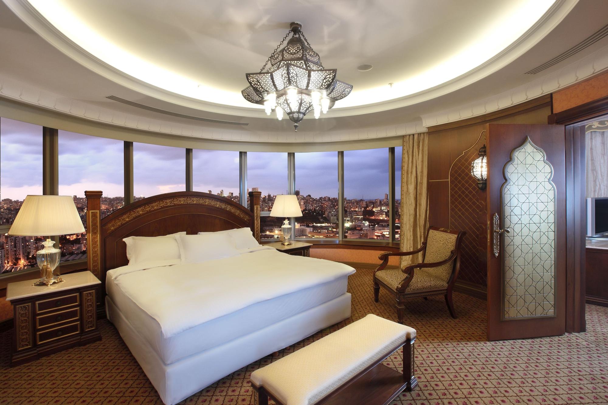 Готель Al Habtoor Grand Бейрут Екстер'єр фото